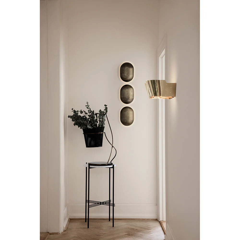 9464 Wall Lamp - Brass - Image 2