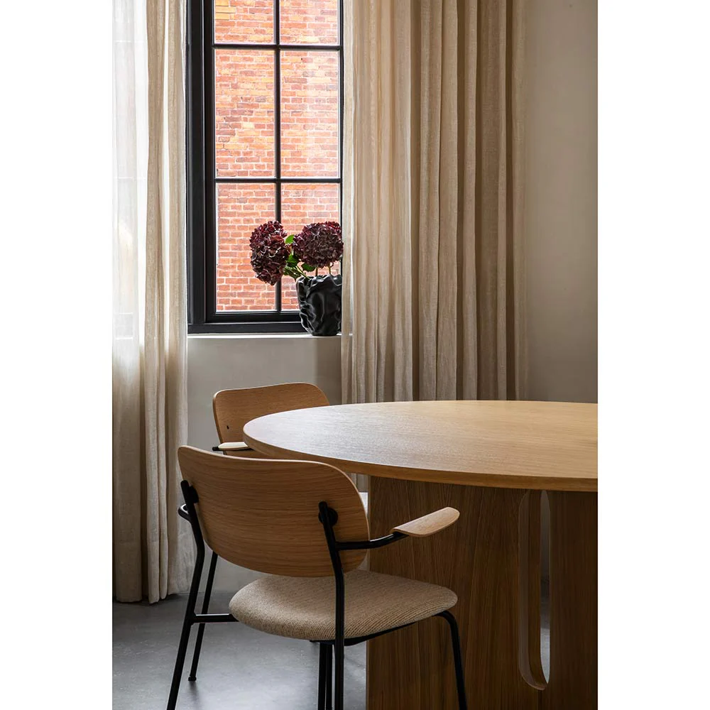 Androgyne Round Dining Table - Natural Oak - Image 5