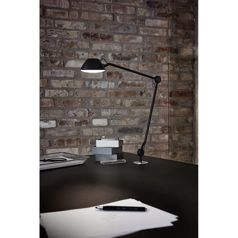 AQ01 Grommet Mount Lamp - Black - Image 3