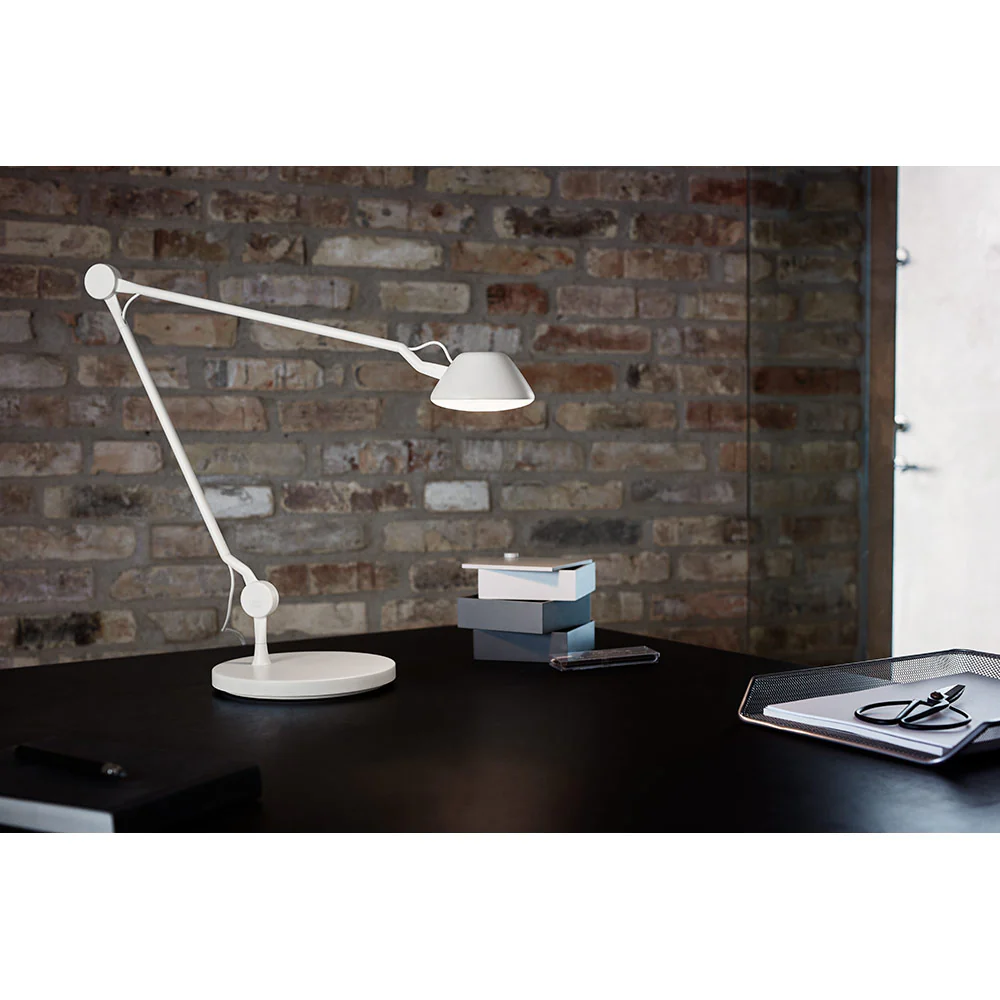 AQ01 Table Lamp - White - Image 7