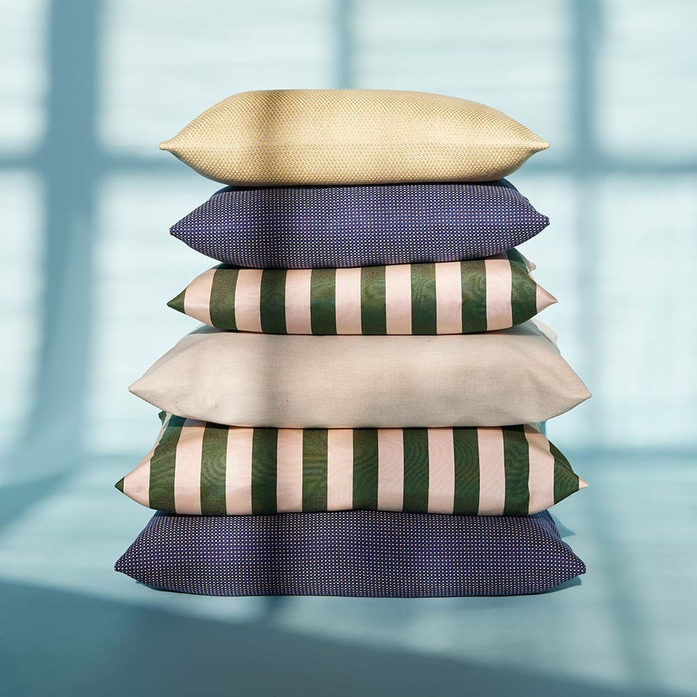 Barriere Outdoor Pillow - Papyrus - Image 2