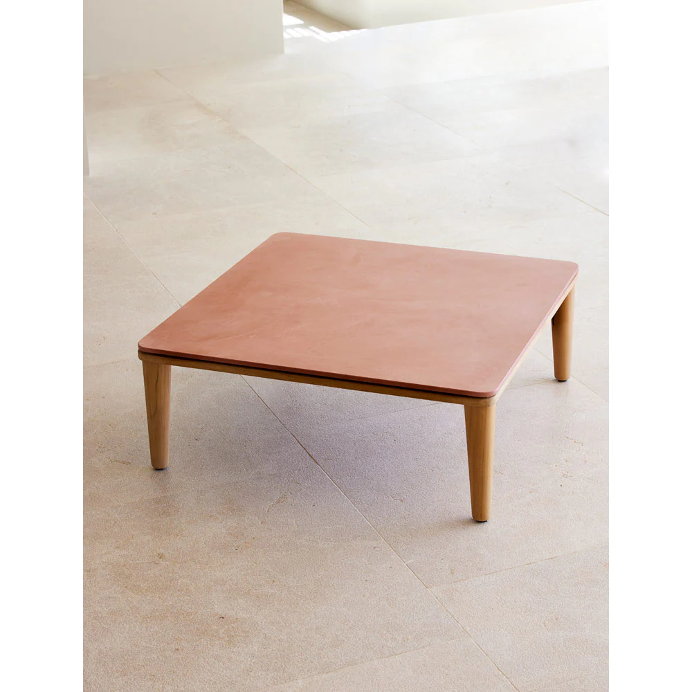 Capture Outdoor Coffee Table - Fossil Black Ceramic Table Top - Image 2