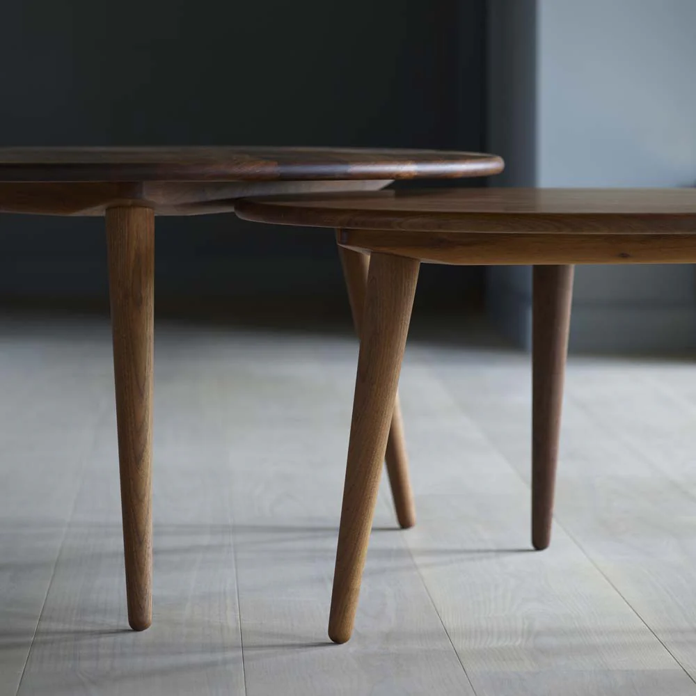 CH008 Round Coffee Table - 30.7"W, Walnut Lacquer - Image 5