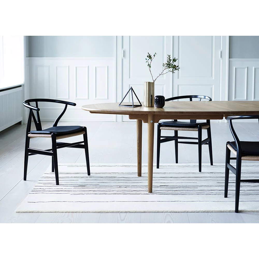 CH339 Dining Table - Beech - Image 5