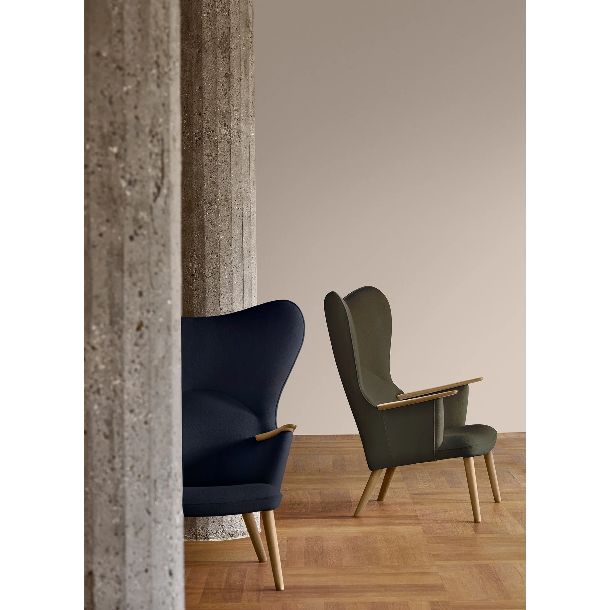 CH78 Mama Bear Lounge Chair - Image 8