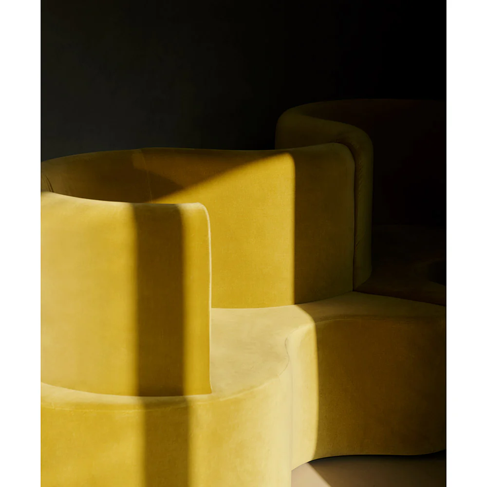 Cloverleaf Sofa - 5 Units - Image 8