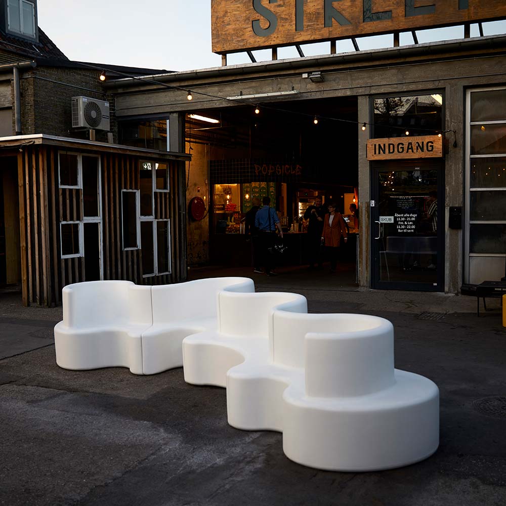 Cloverleaf Sofa - In/Outdoor - Image 12