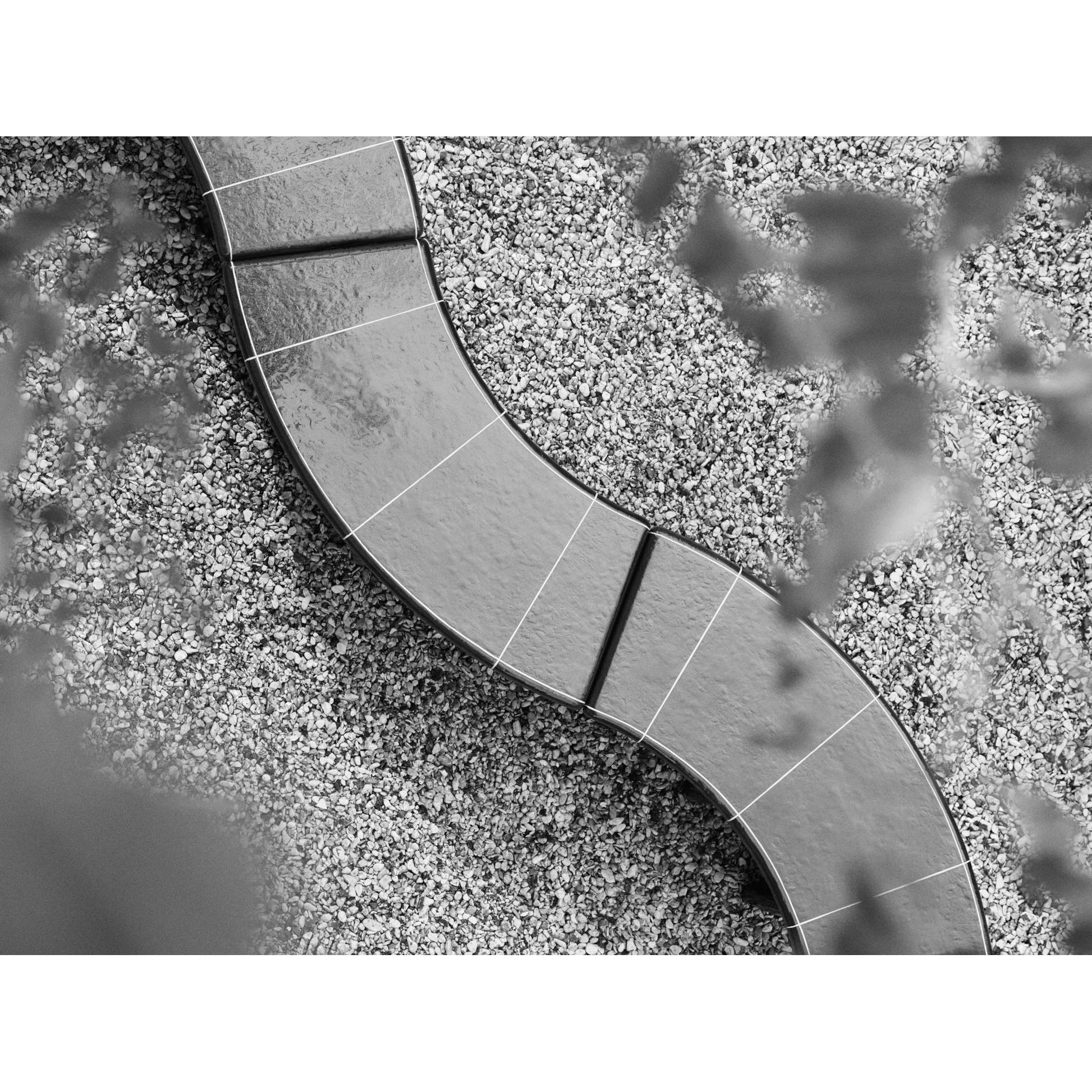 Deya Curved Bench - Dark Green - Image 4