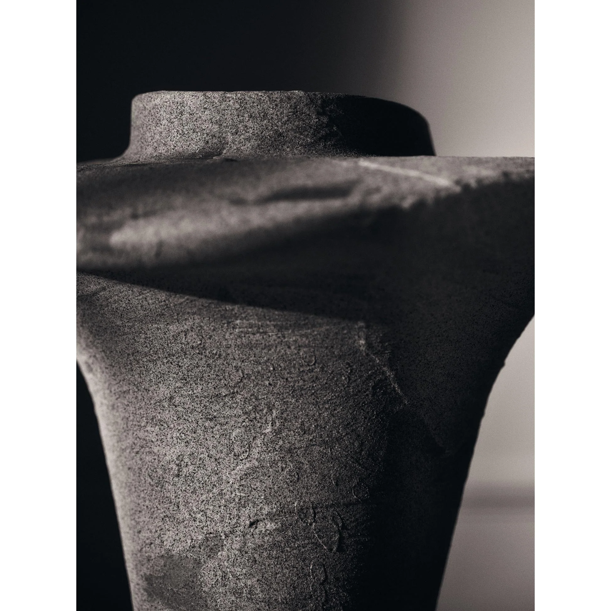 Evio Vase - Burnt Umber - Image 12