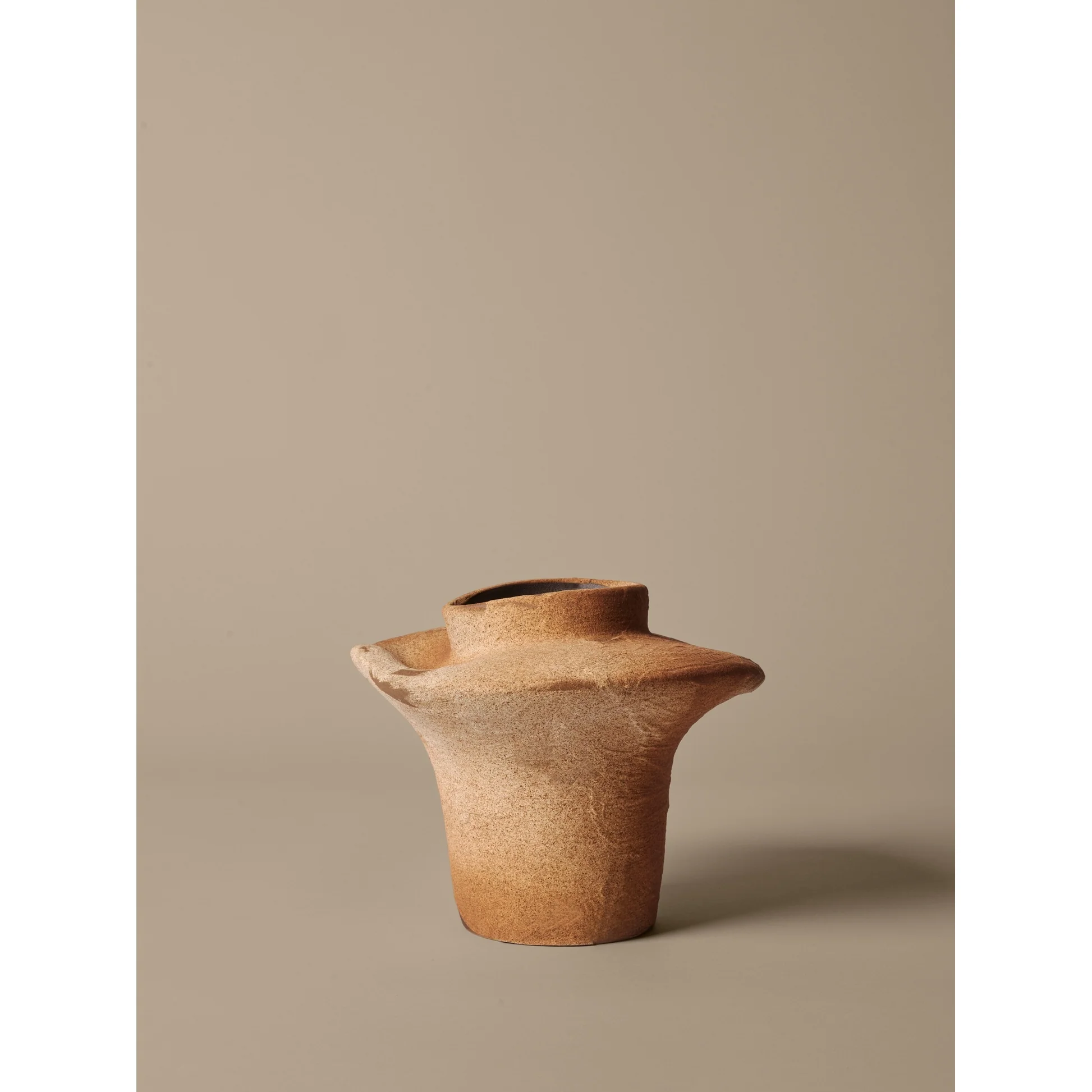 Evio Vase - Burnt Umber - Image 3