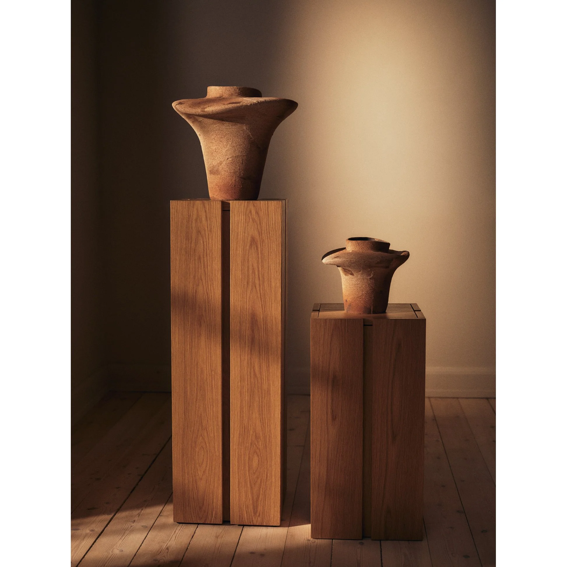 Evio Vase - Burnt Umber - Image 7