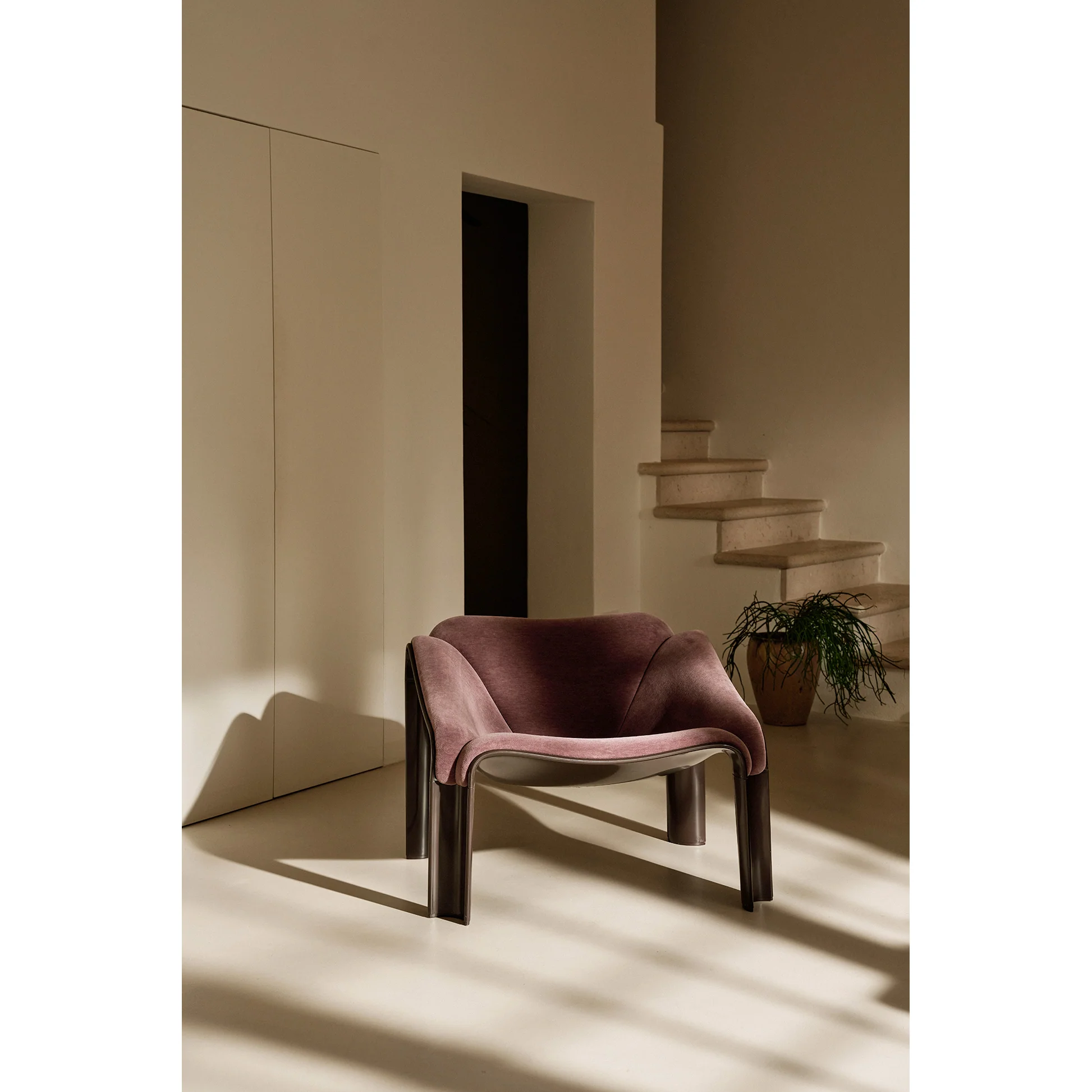F300 Lounge Chair - Front Upholstered - Image 17