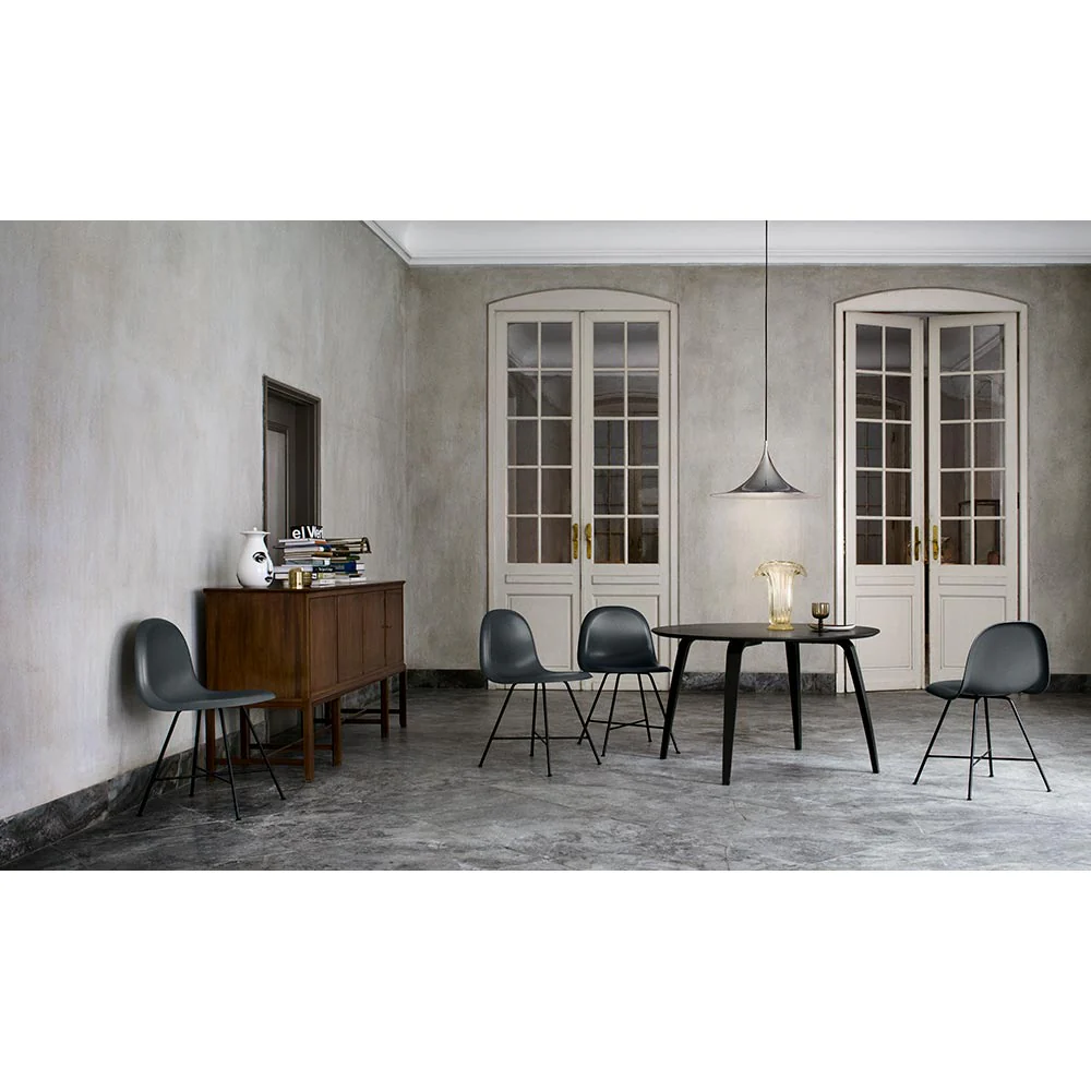 Gubi Round Dining Table - Oak - Image 3