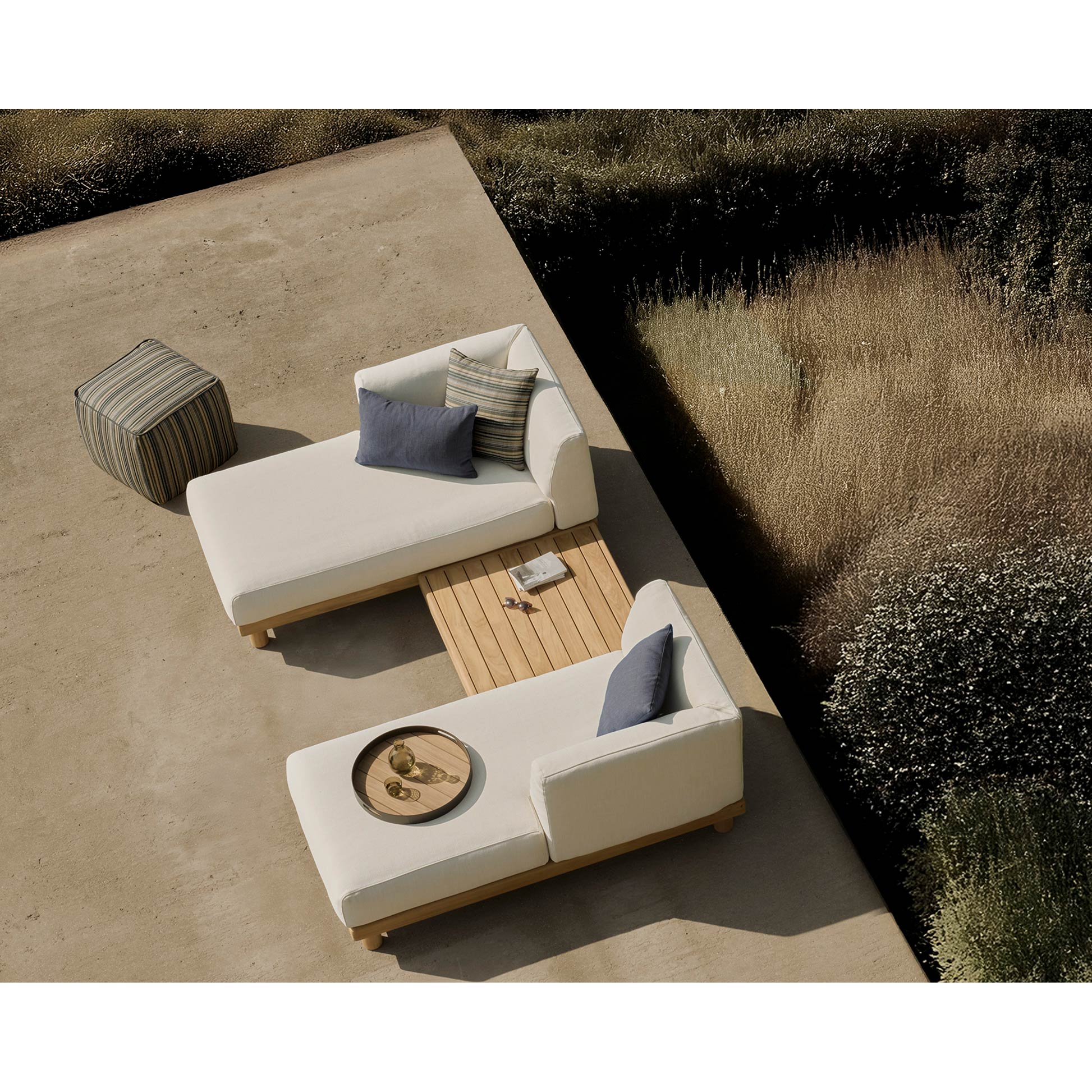 Monocle Outdoor Daybed Modular Sofa - White - Image 7