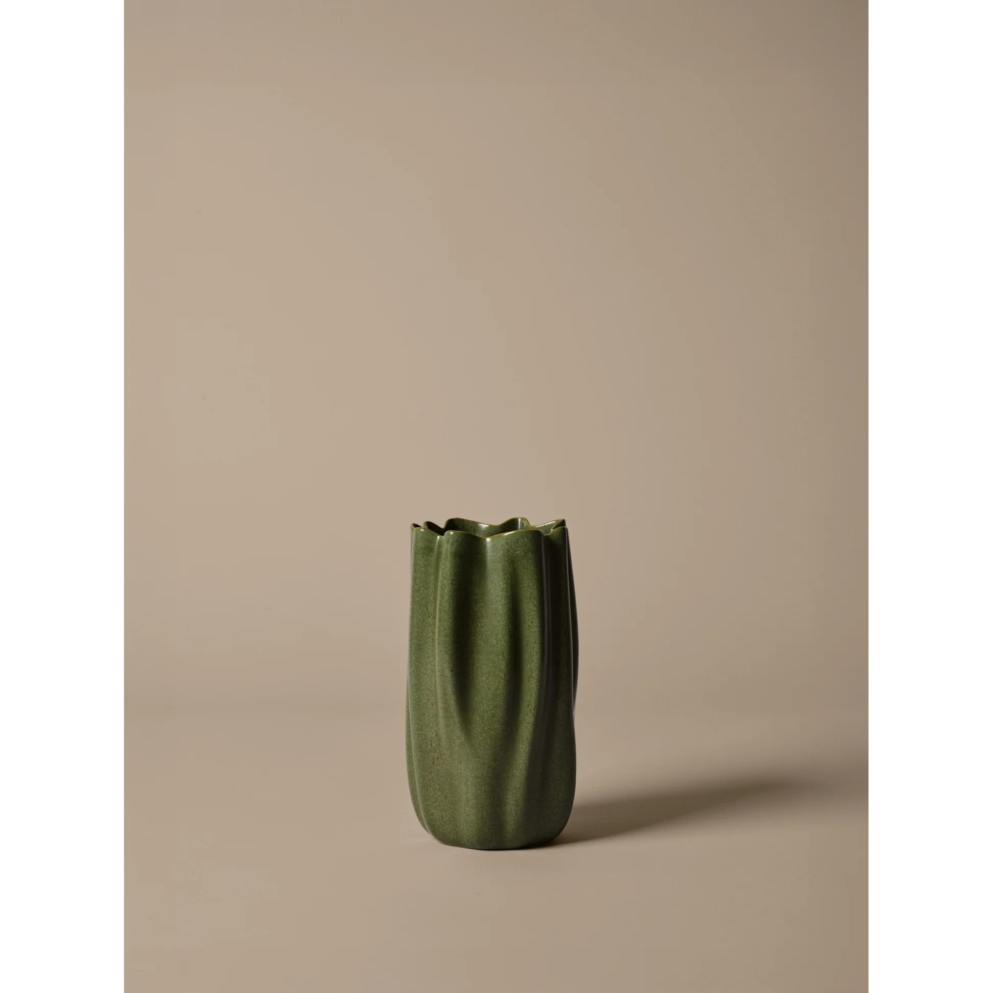 Nium Vase - Dark Sage - Image 3