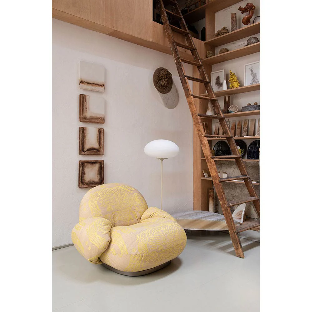 Pacha Lounge Chair With Armrests - Returning Swivel Base - Image 4