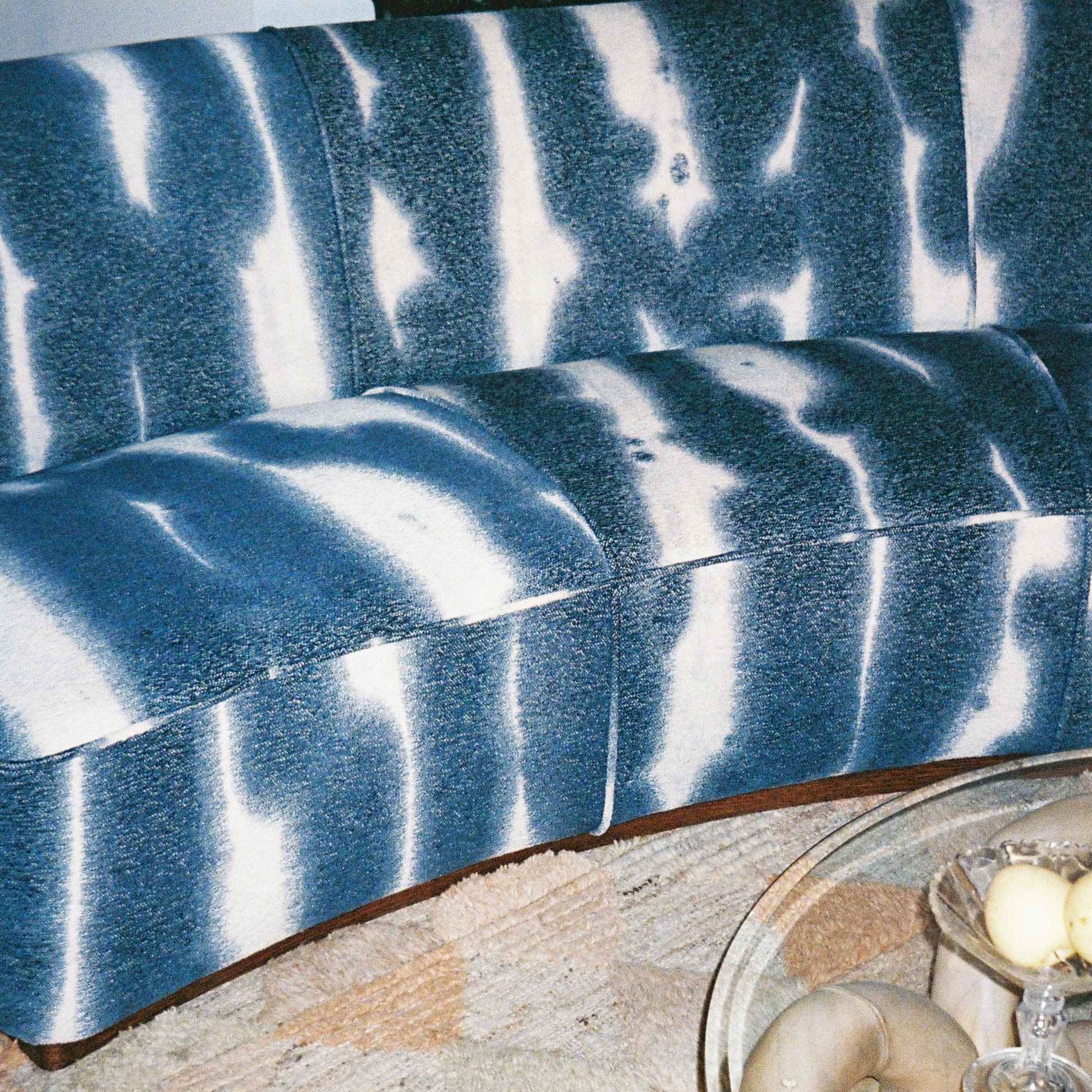 Paris Sofa - Xenia - Image 11