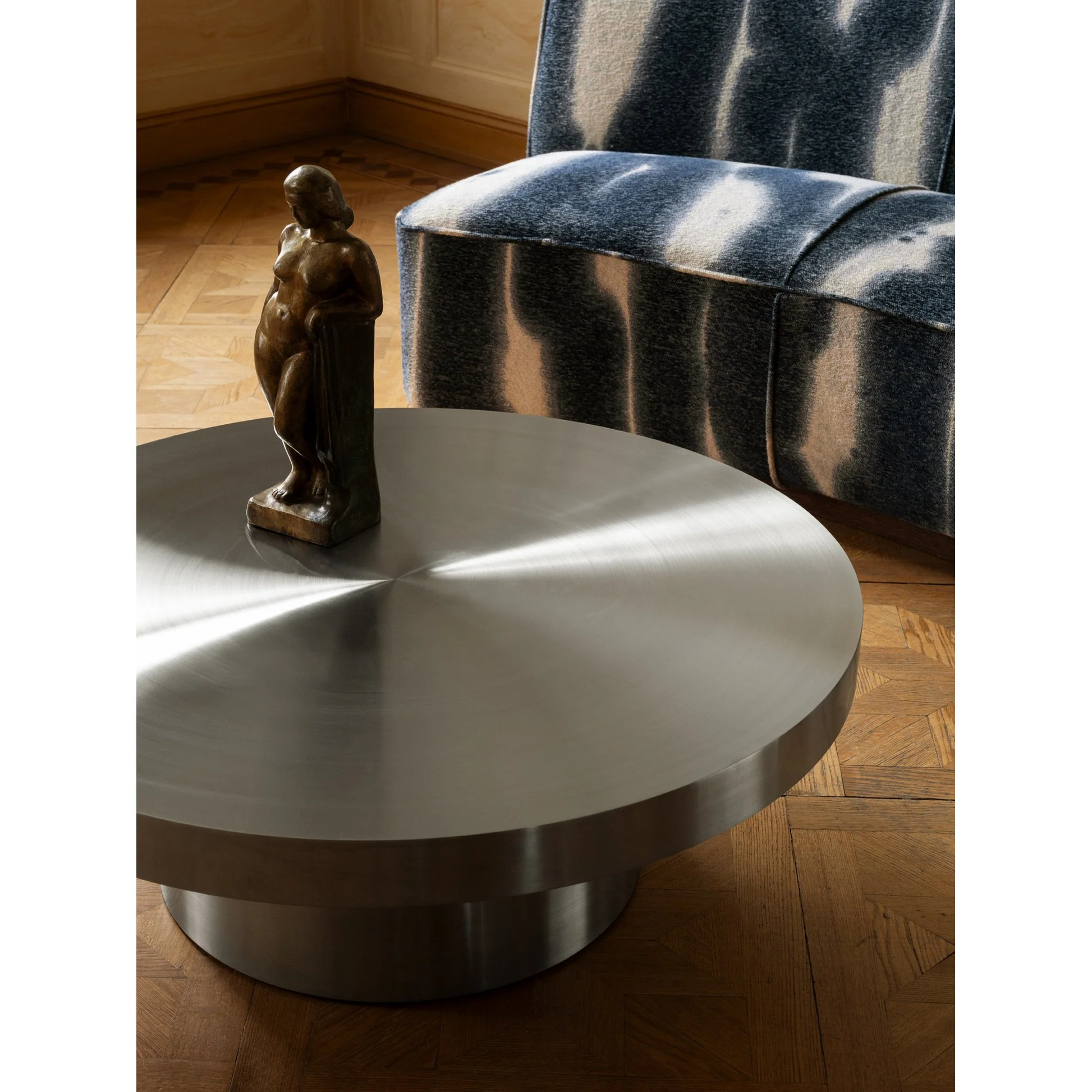 Paris Sofa - Xenia - Image 7