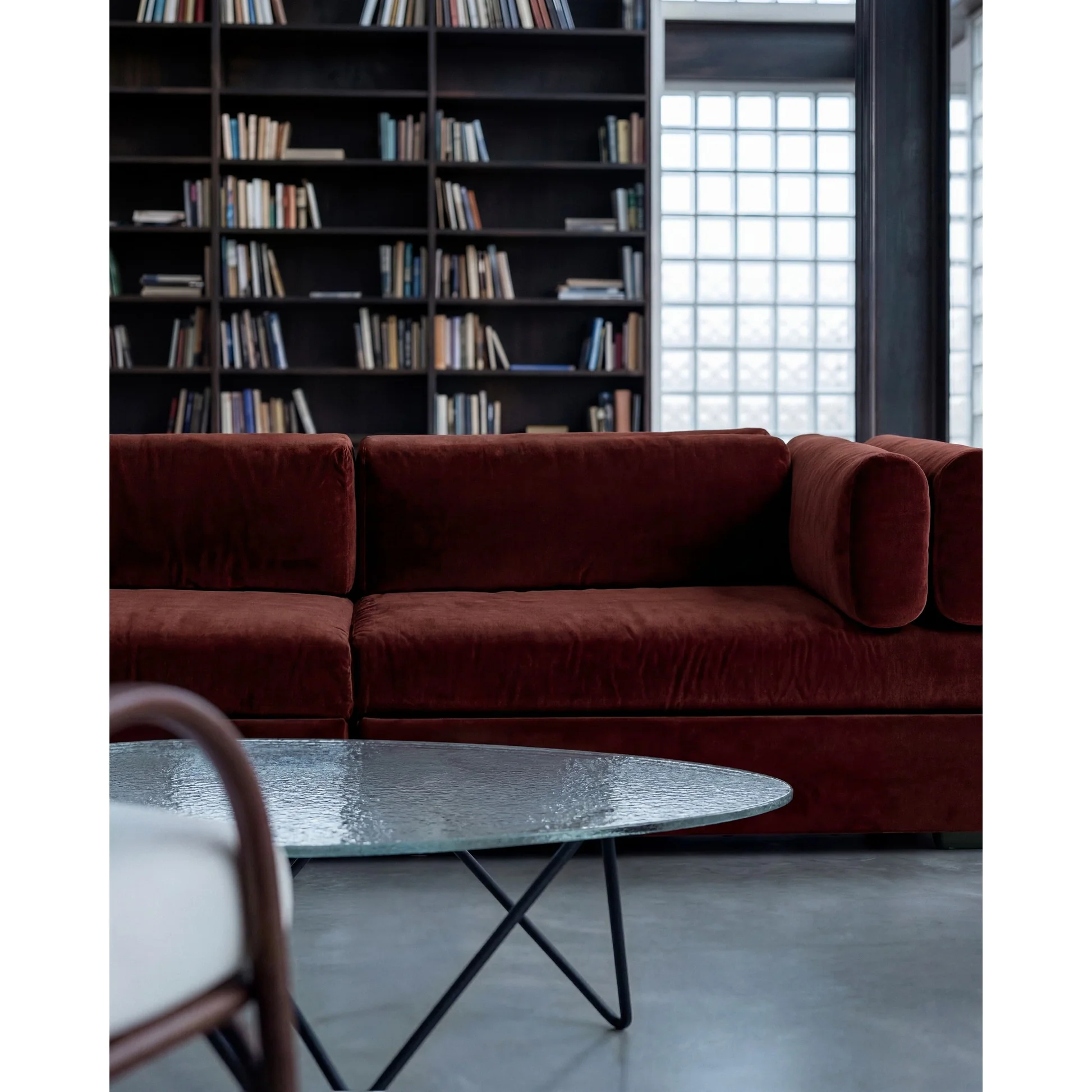 Pedrera Coffee Table - Transparent Glass, Chrome Base - Image 17