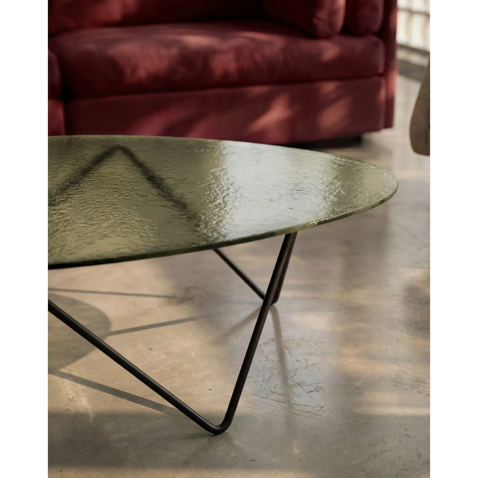 Pedrera Coffee Table - Transparent Glass, Chrome Base - Image 18