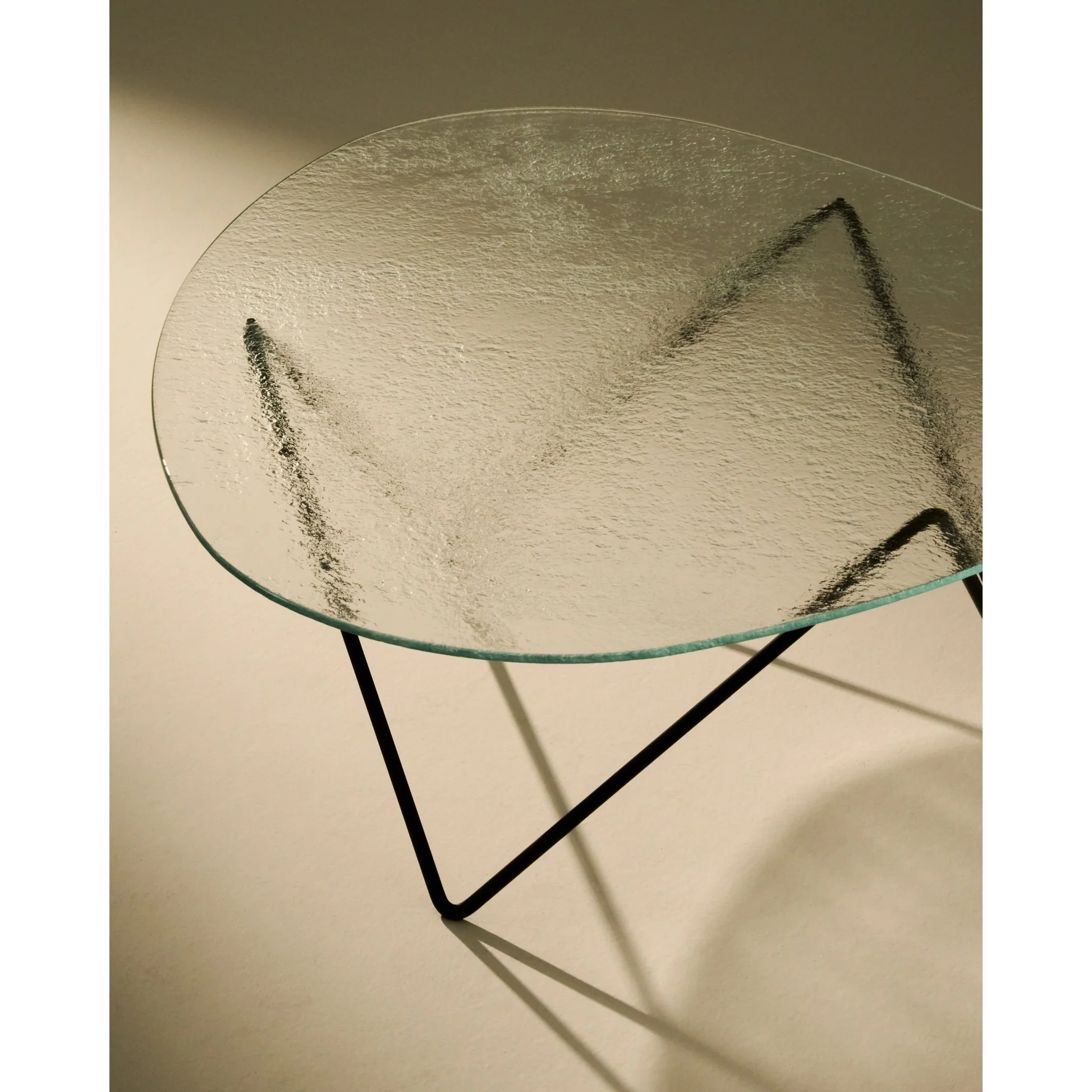 Pedrera Coffee Table - Transparent Glass, Chrome Base - Image 24