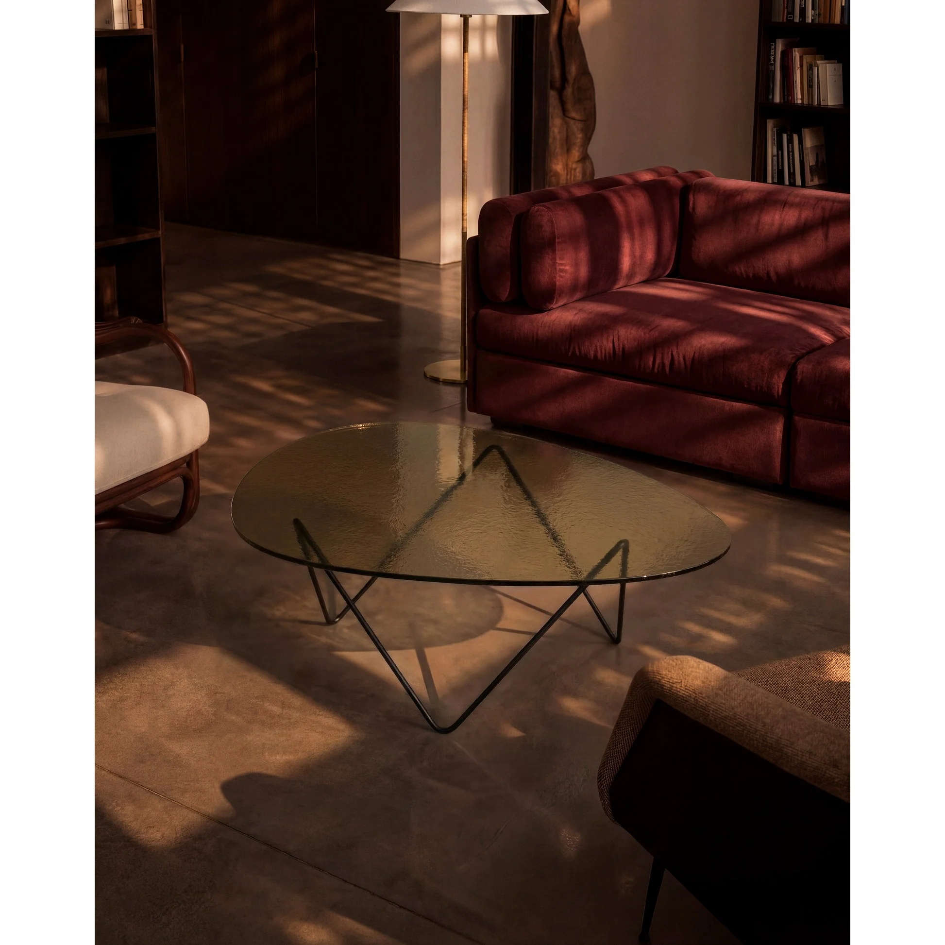 Pedrera Coffee Table - Transparent Glass, Chrome Base - Image 11