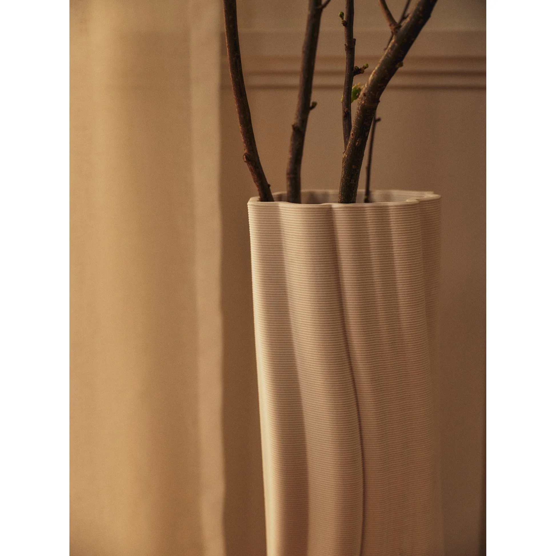 Rylith Floor Vase - Image 4