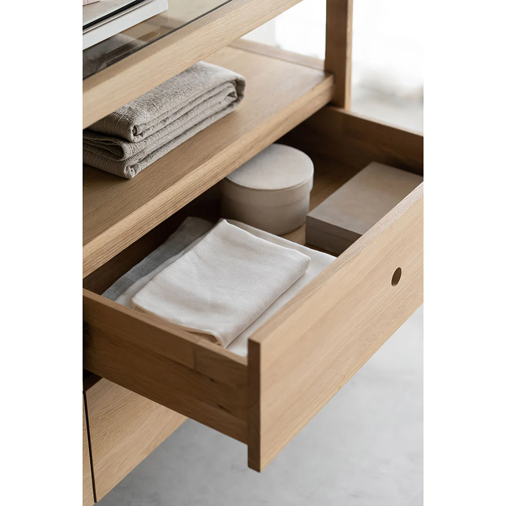 Spindle Dresser - 4 Drawers, Oak - Image 11