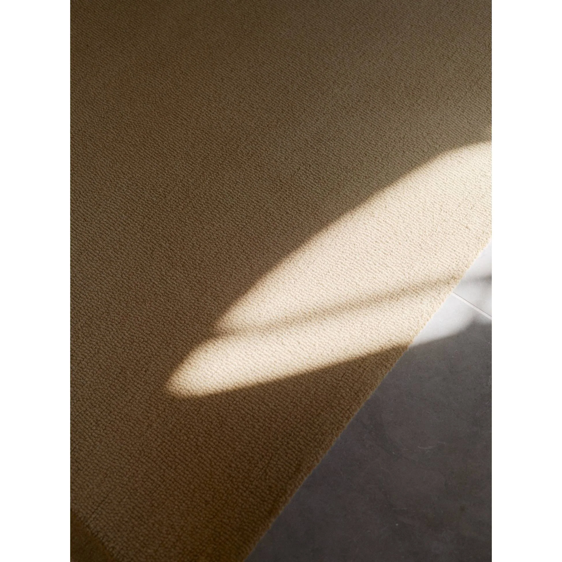 Split Plains Rug - Mustard - Image 6