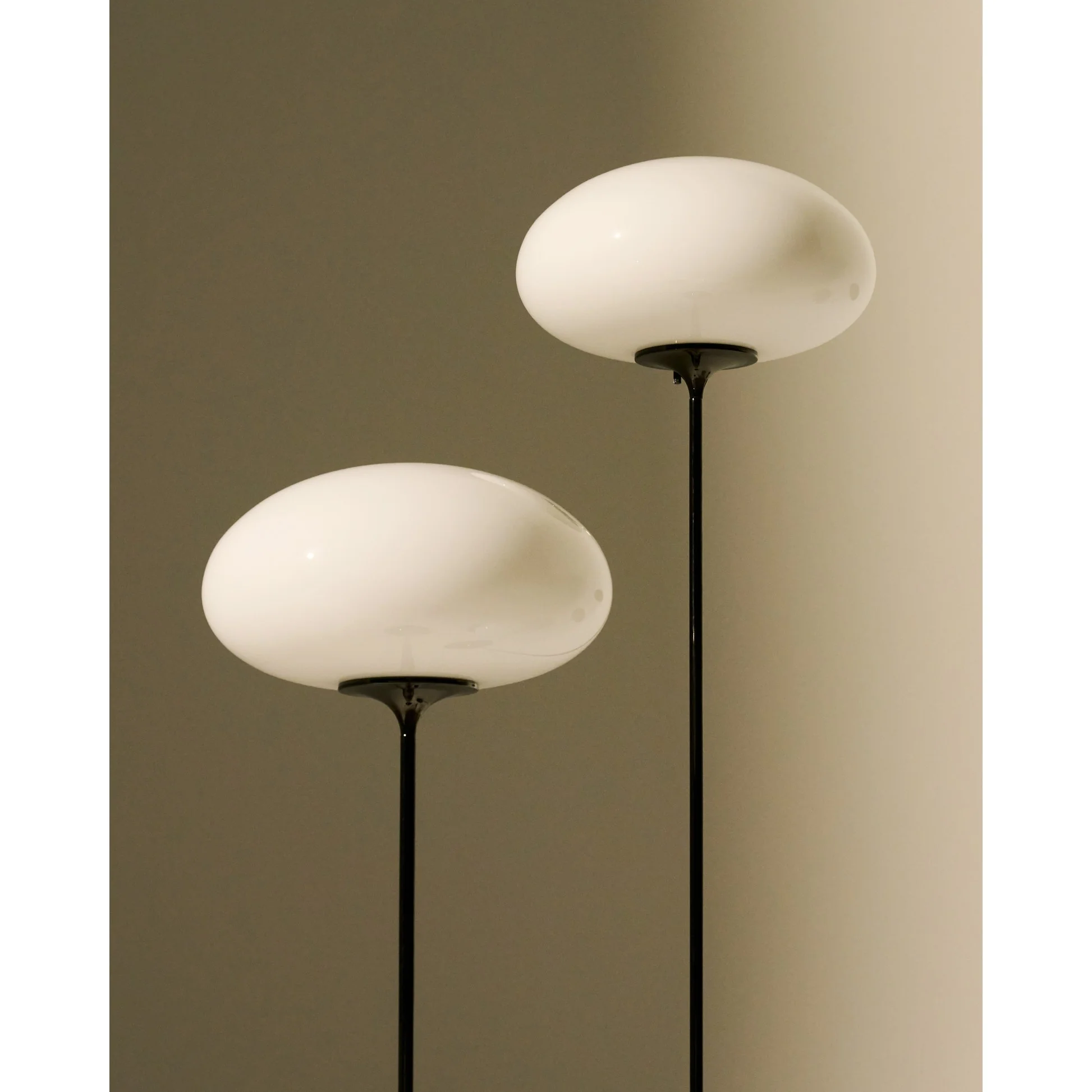 Stemlite Floor Lamp - Black Chrome - Image 7