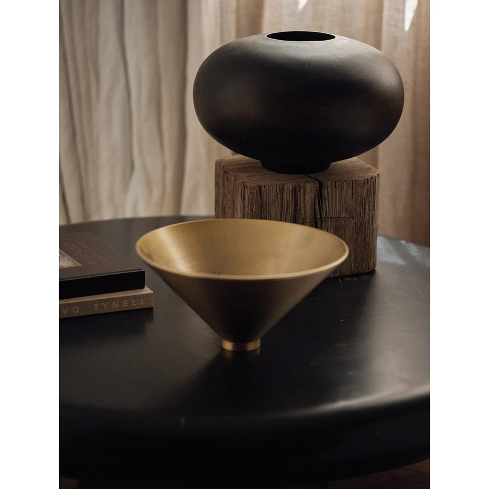 Surround Vase - Image 6
