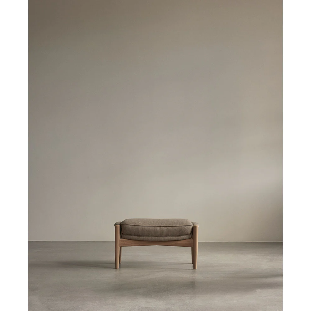 The Seal Ottoman - Natural Oak - Image 9