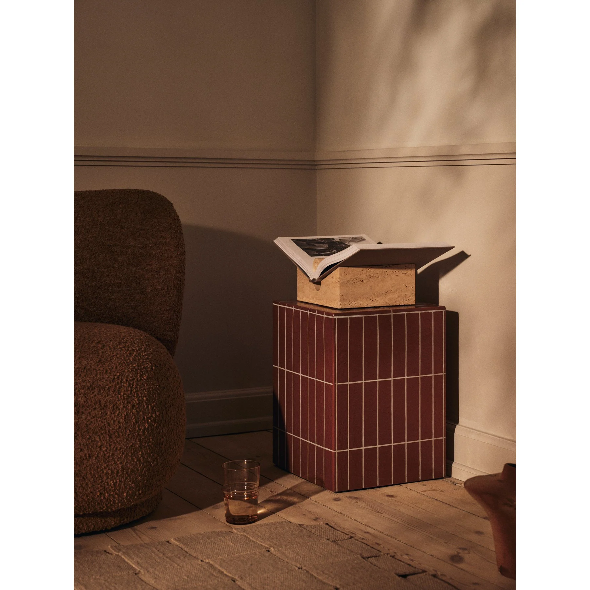 Tvara Book Stand - Travertine - Image 5