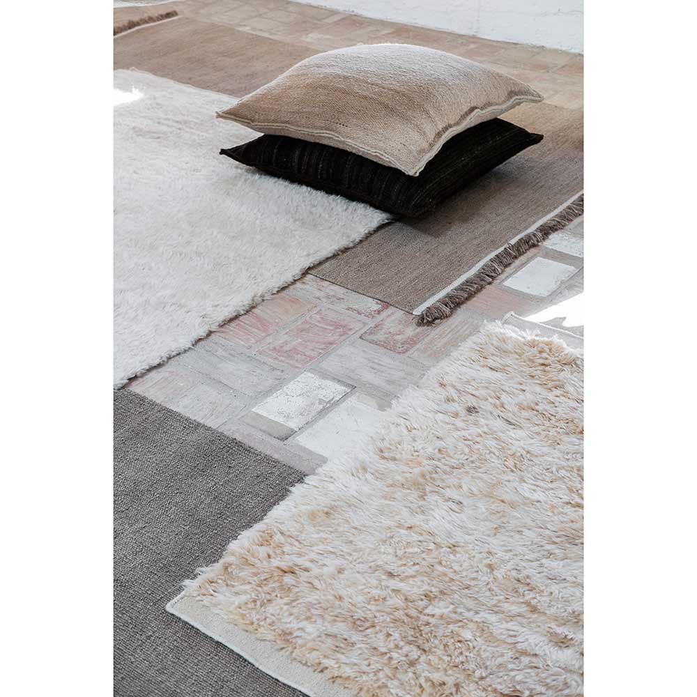 Wellbeing Heavy Mazari Cushion - Image 4